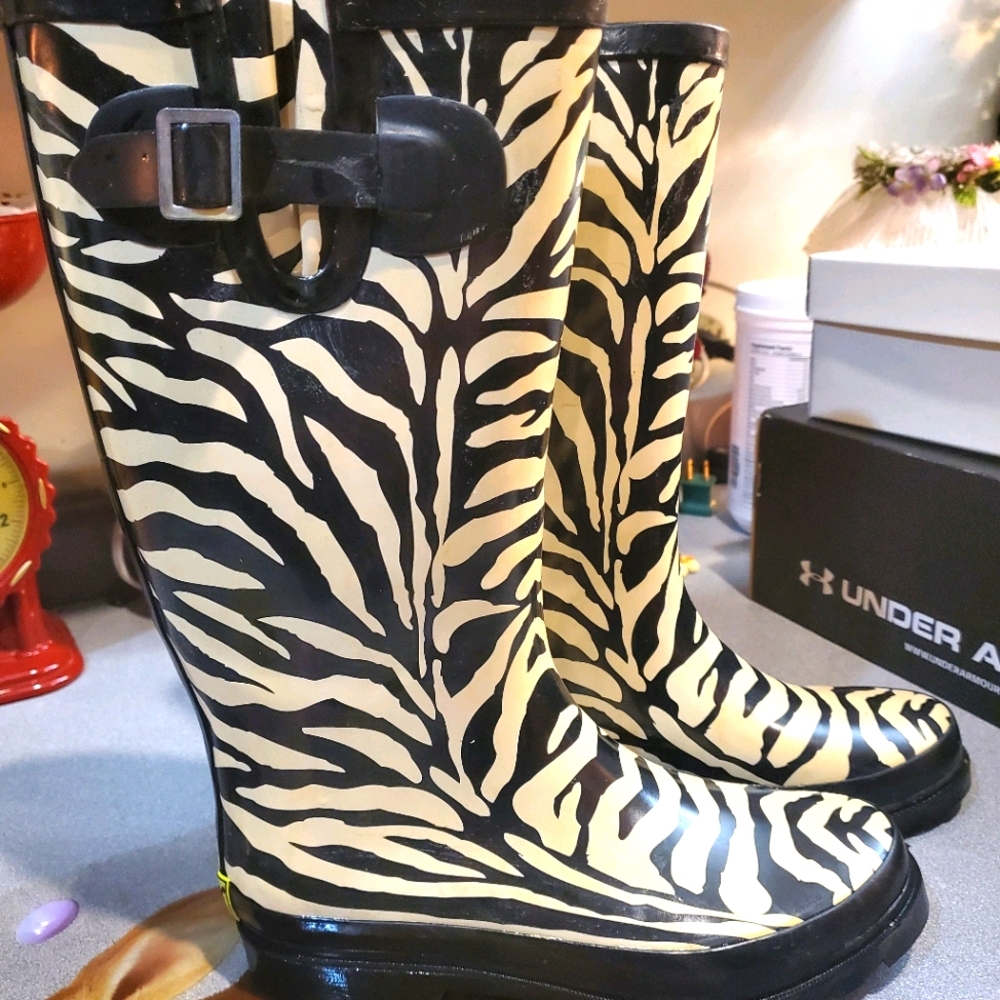 Zebra rain boots